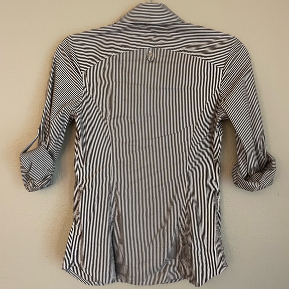 Express Striped Button-Up Top - Picture 5 of 6